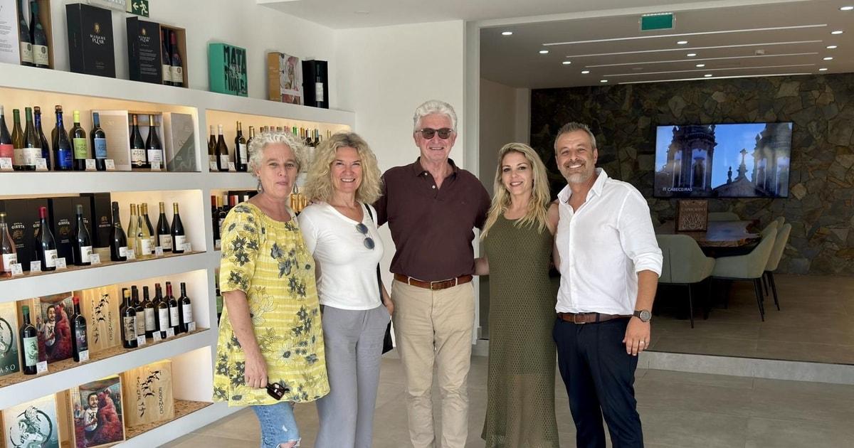 Almancil: Bespoke Wine Tasting Experience with Cheese Board